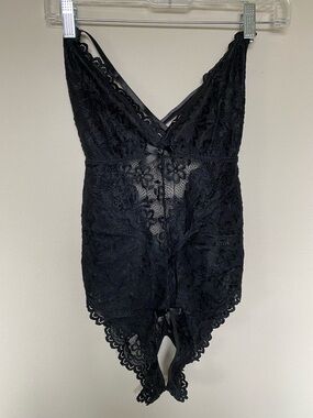 Black Lace Crotchless Teddy Lingerie